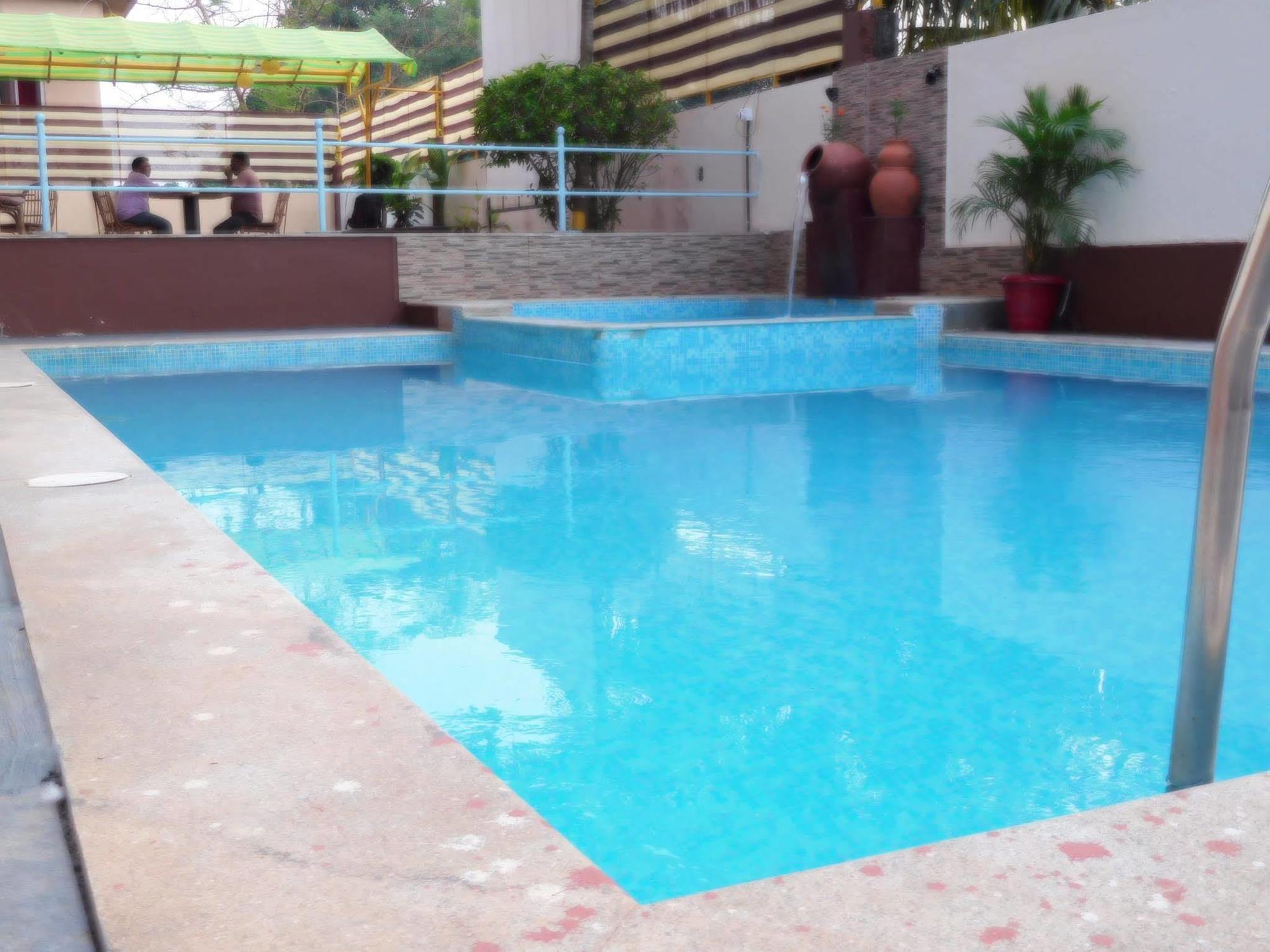 Hotel Oyo 9913 Nova De Goa Panaji Exterior foto
